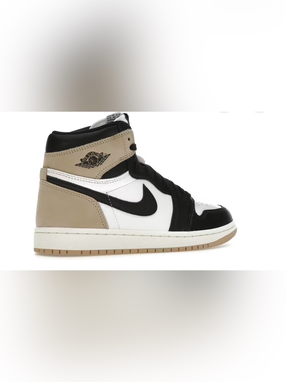 Jordan Air 1 Retro High OG Sneakers White & Black women US 8 BMWT